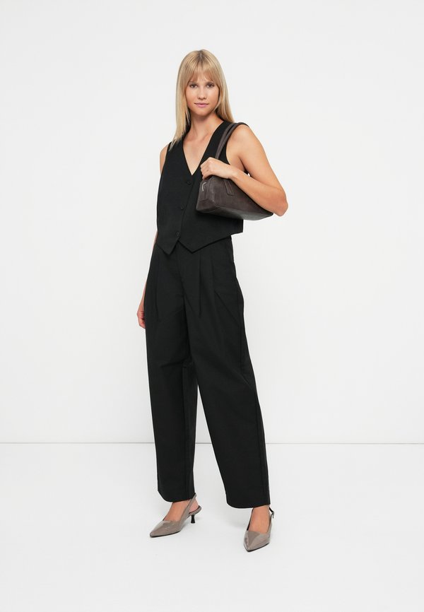 Object Pleated