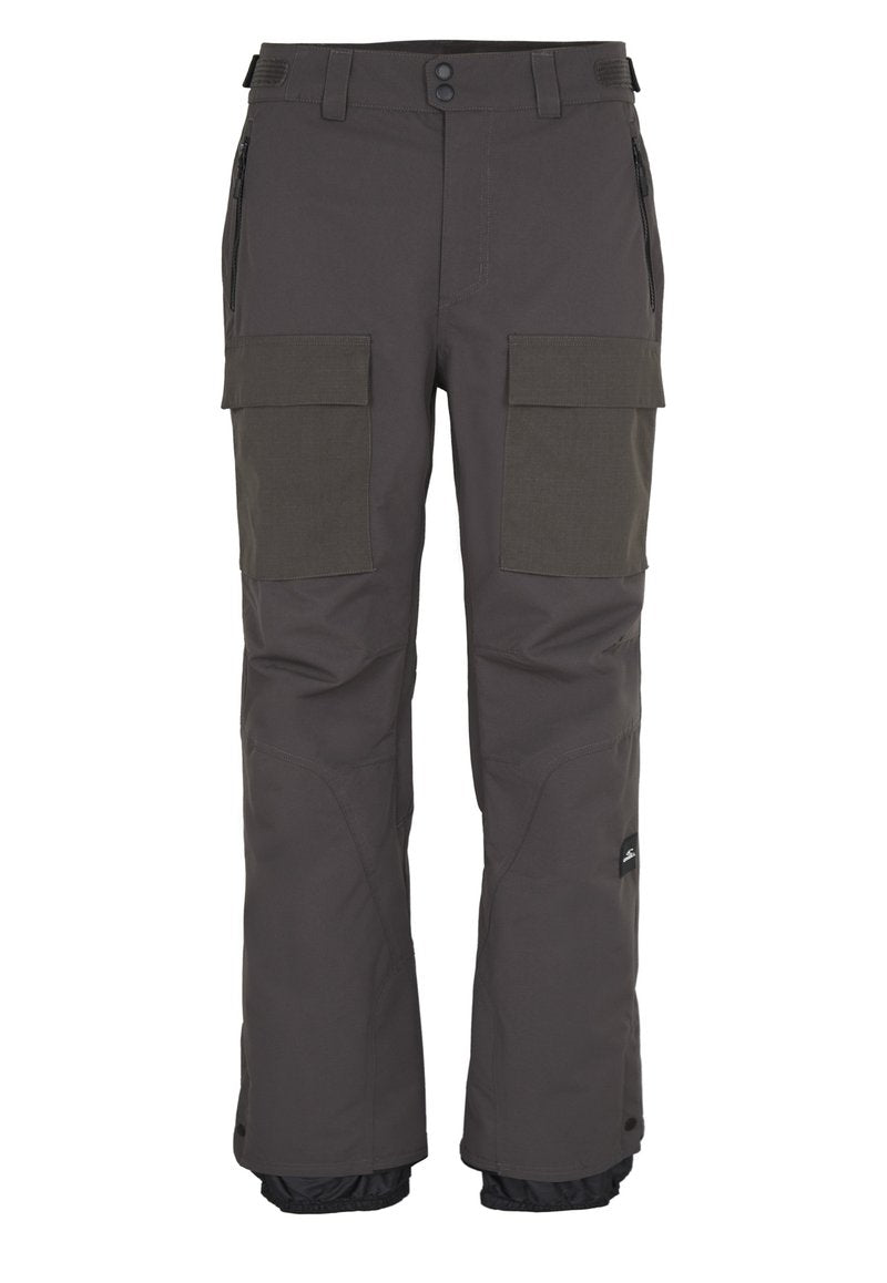 Cargo-Hosen aus dunkelgrauem Stoff mit mehreren großen Taschen, einem robusten Bund und verstärkten Unterschenkeln mit schwarzen Akzenten.