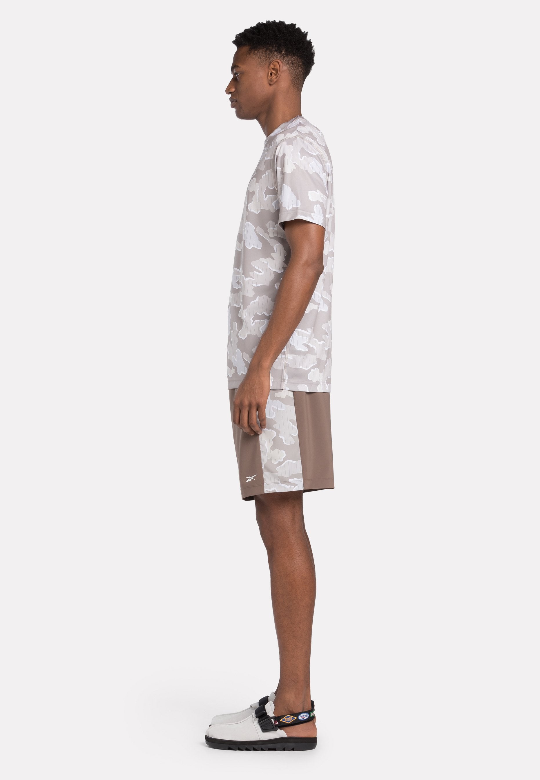 Reebok SHORT SLEEVE TRAIN MOTION CAMO