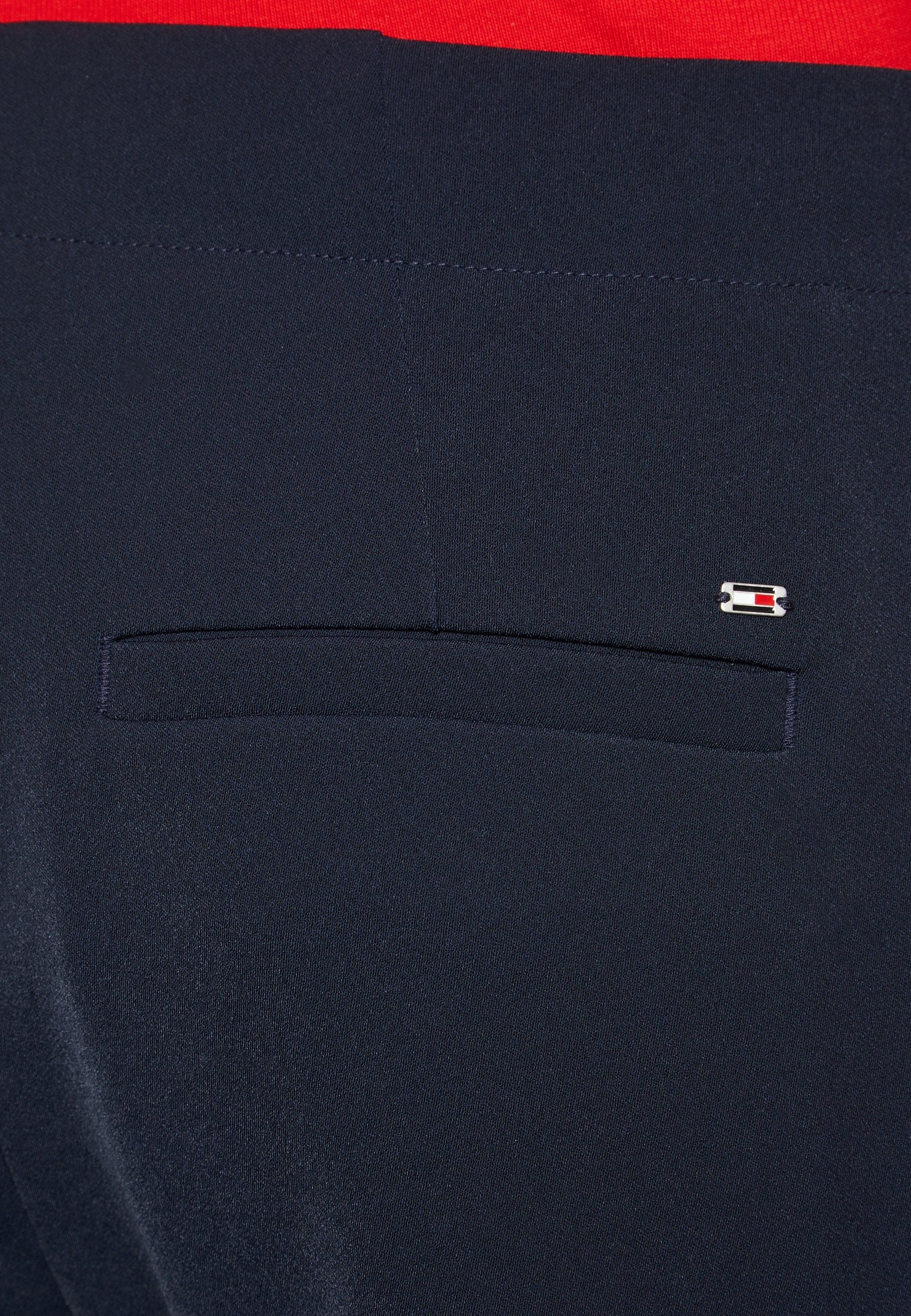 COLOR BLOCK STRAIGHT Media 6