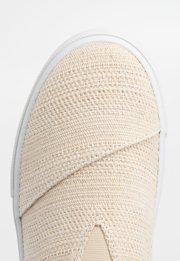 TOMS