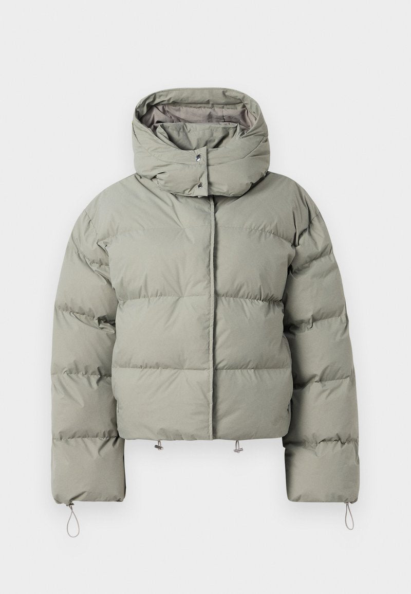 SAHANADI PUFFER JACKET Media 1