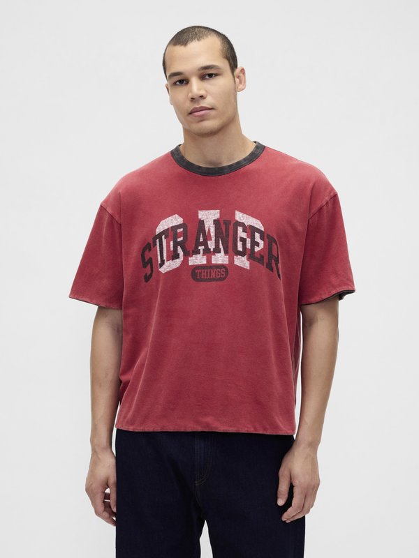 GAP STRANGER THINGS REVERSIBLE GRAPHIC T-SHIRT