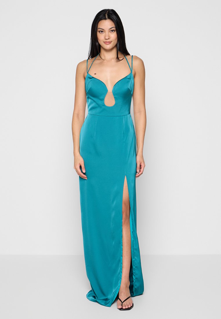 Pronovias