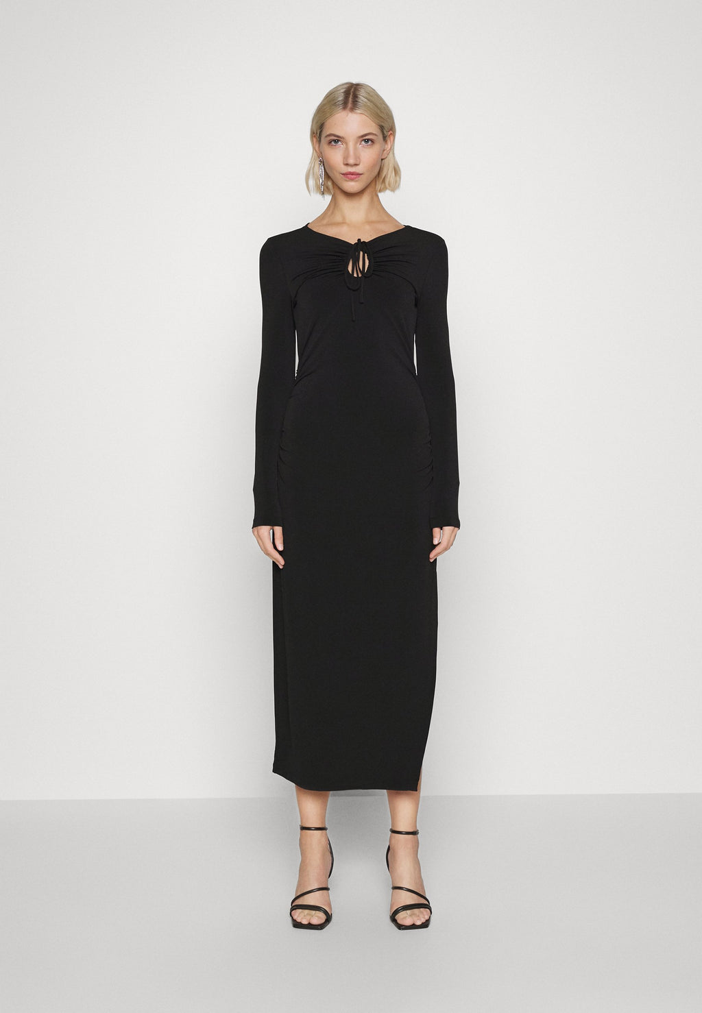 Forever New OAKLEY MIDI DRESS