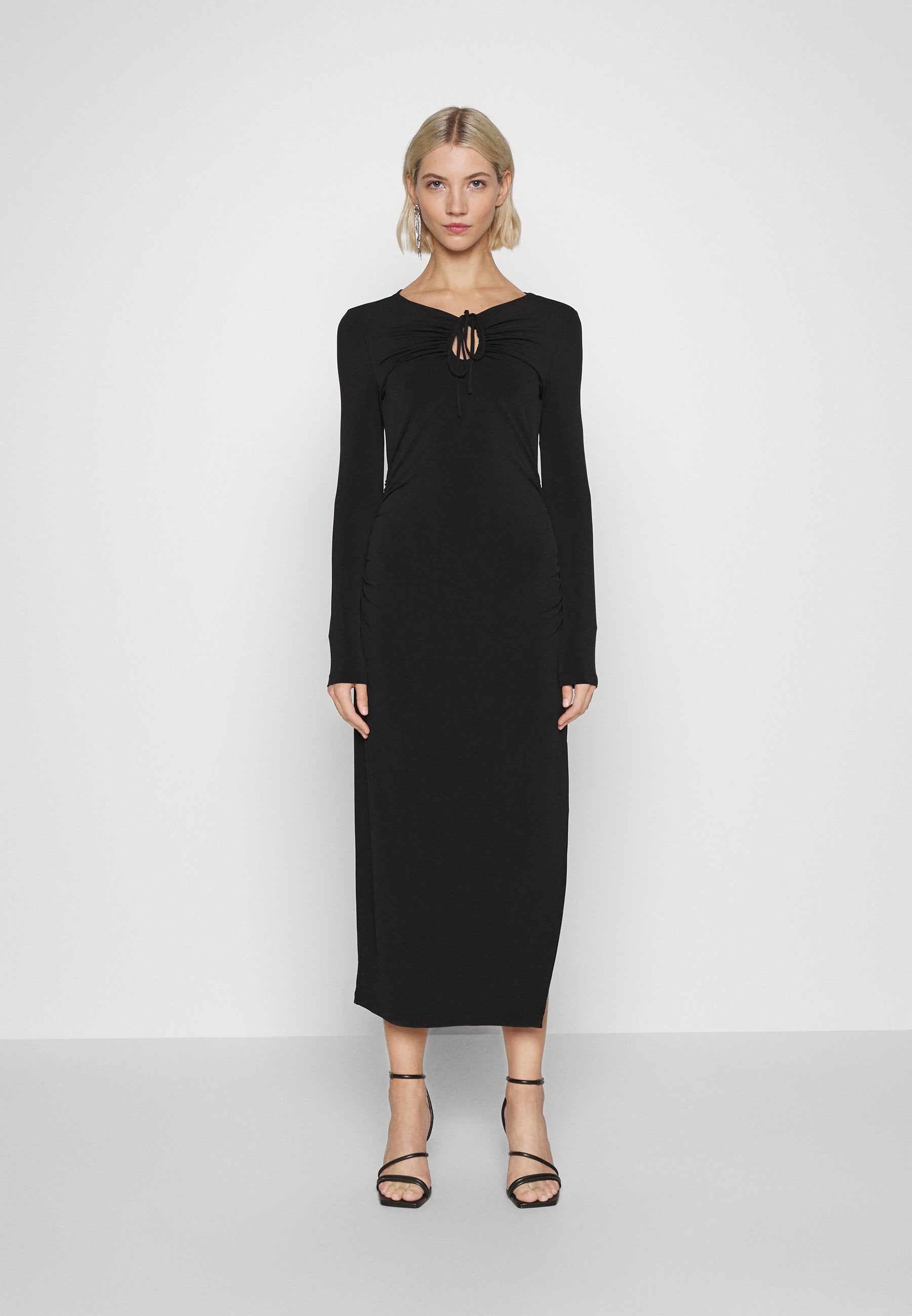 Forever New OAKLEY MIDI DRESS