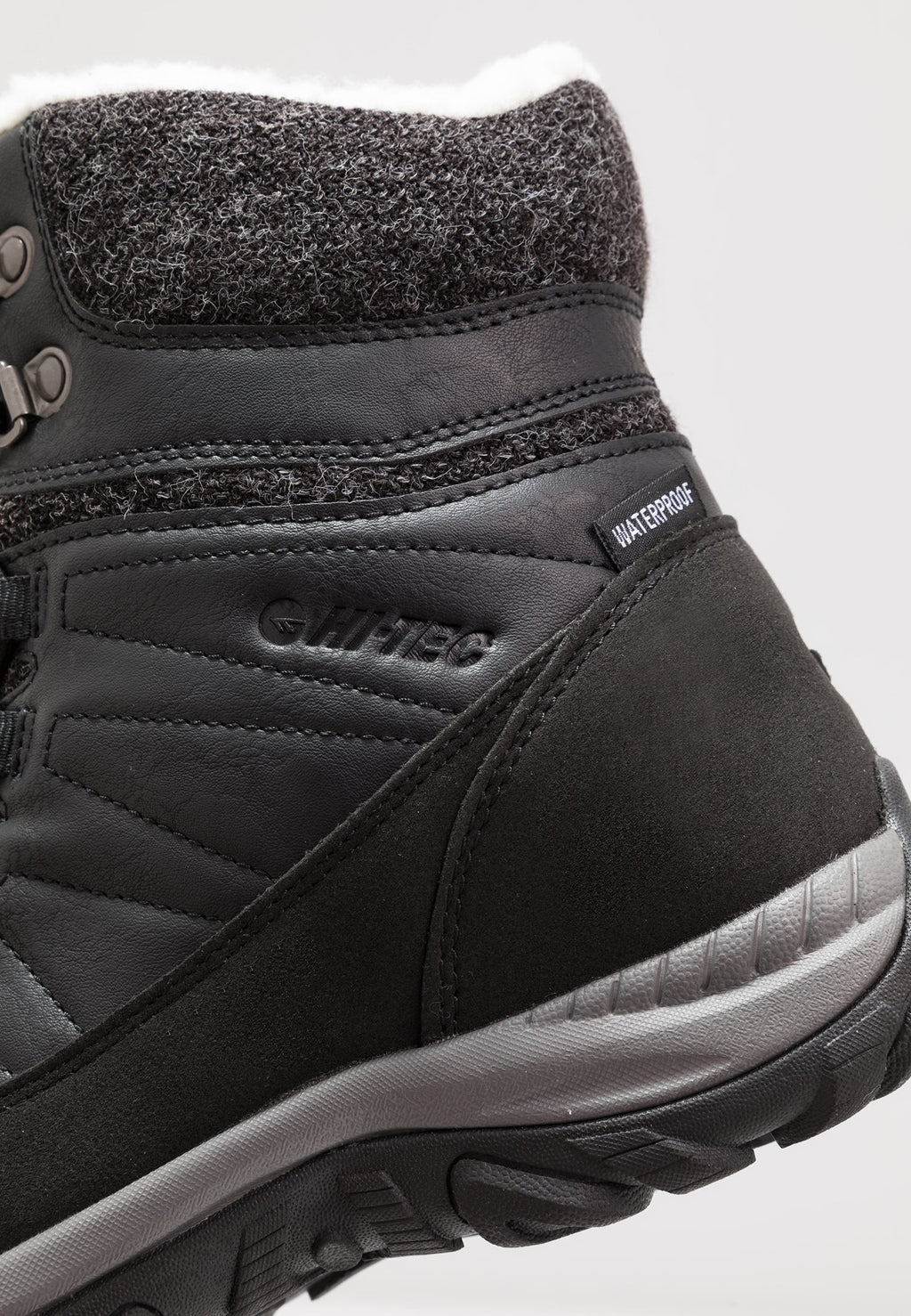HI-TEC RIVA MID