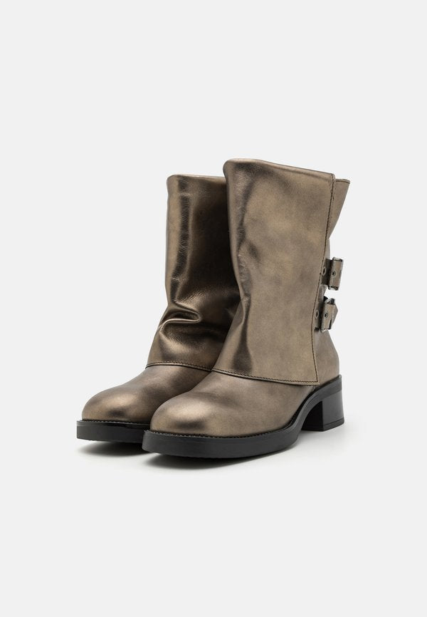 Steve Madden BONFIRE