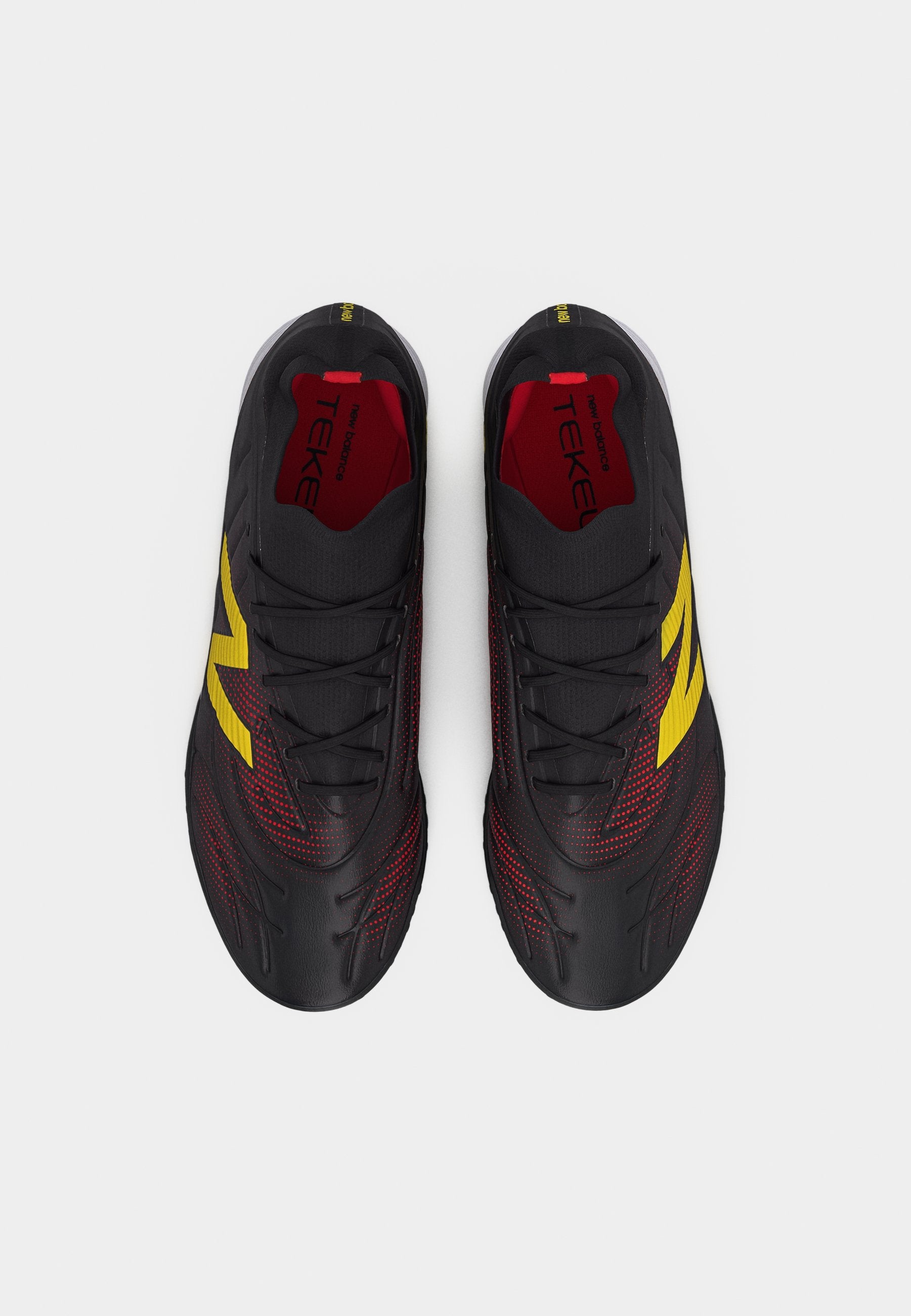 New Balance TEKELA V5 TEAM TF