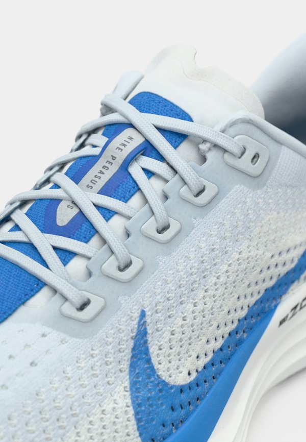 Nike Performance PEGASUS PLUS