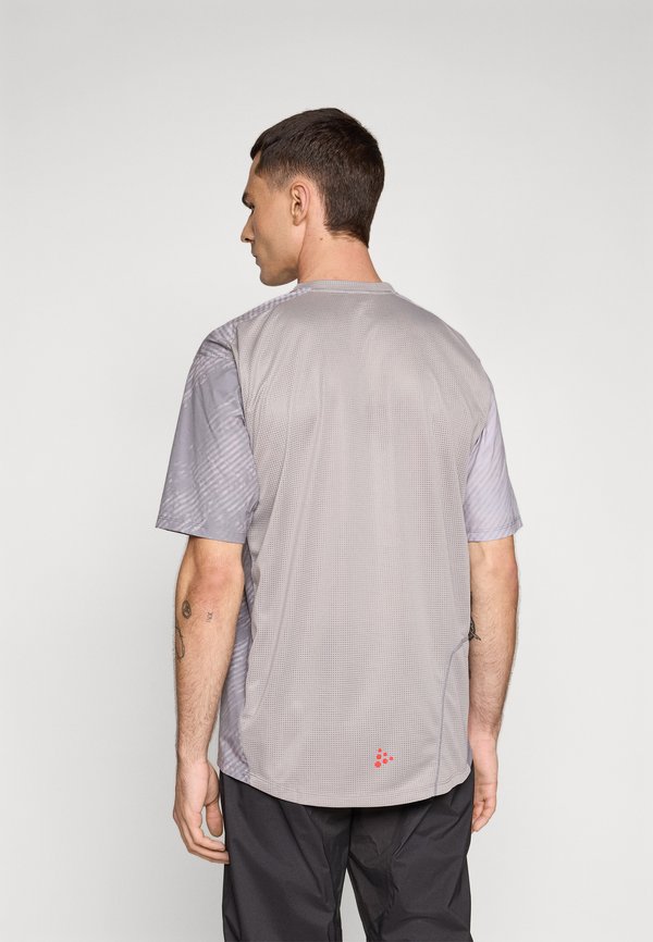 Craft RELAXED FIT