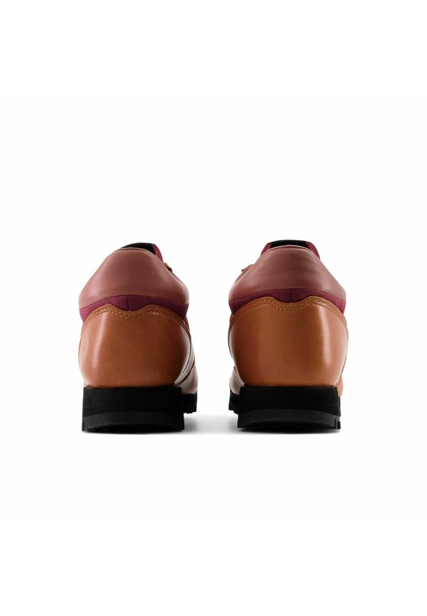 New Balance RAINIER LOW