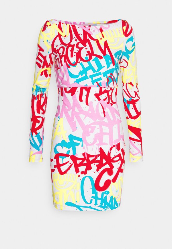 CHIARA FERRAGNI VESTITI