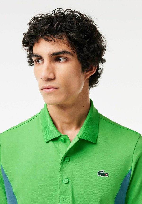 Lacoste Sport