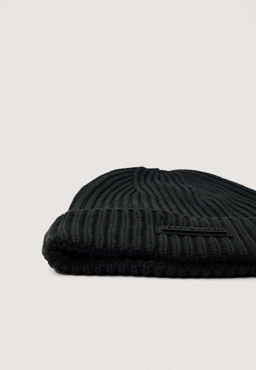 RUBBERISED LOGO KNIT BEANIE WITH WOOL Media 3