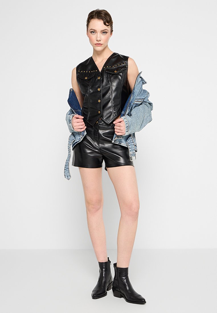 MOSCHINO JEANS
