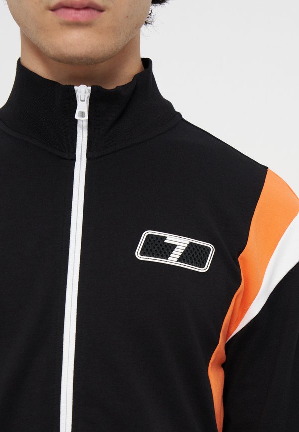 EA7 Emporio Armani