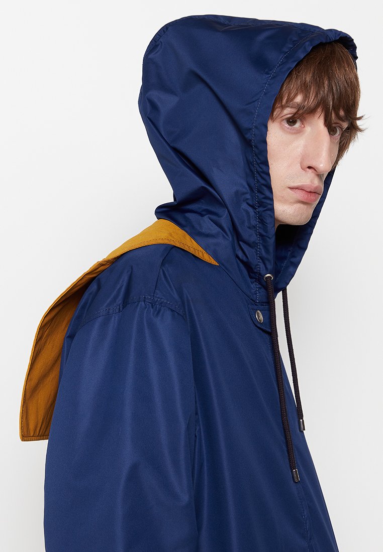 LANVIN
