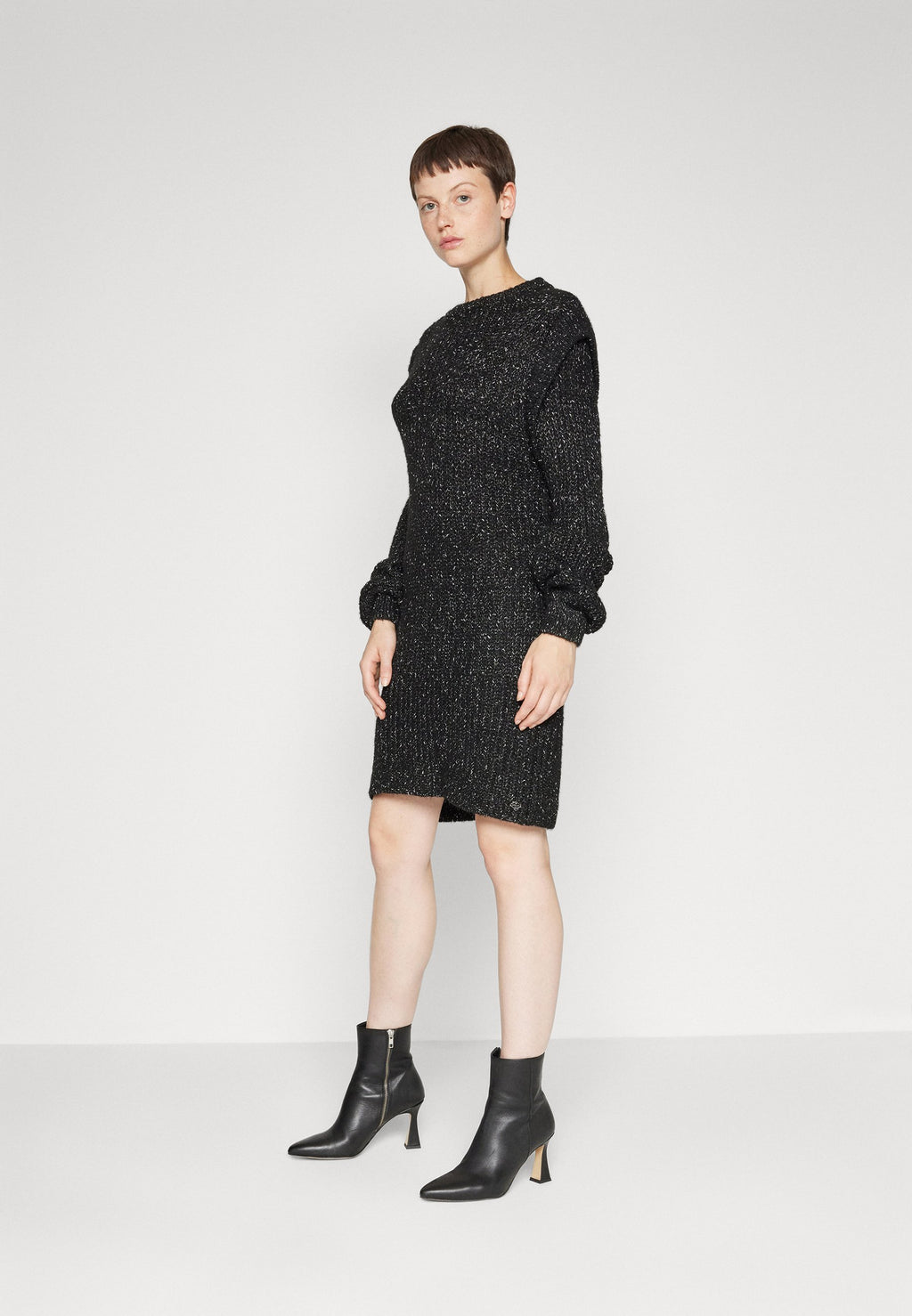 Replay DRESS