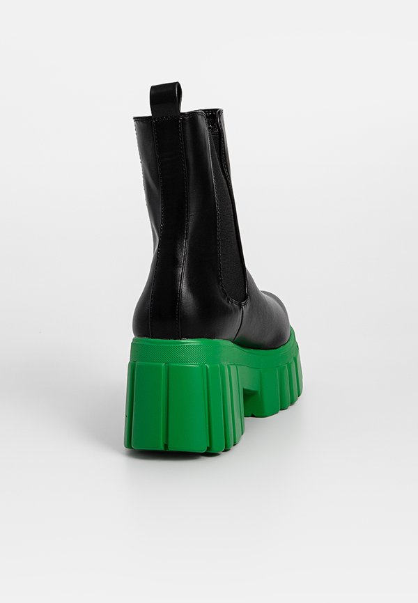 Koi Footwear