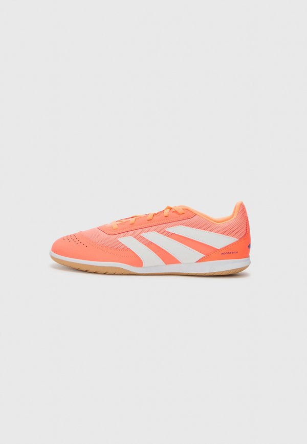 adidas Performance PREDATOR CLUB INDOOR SALA FOOTBALL BOOTS - Indoor football boots - signal coral/white/beam orange