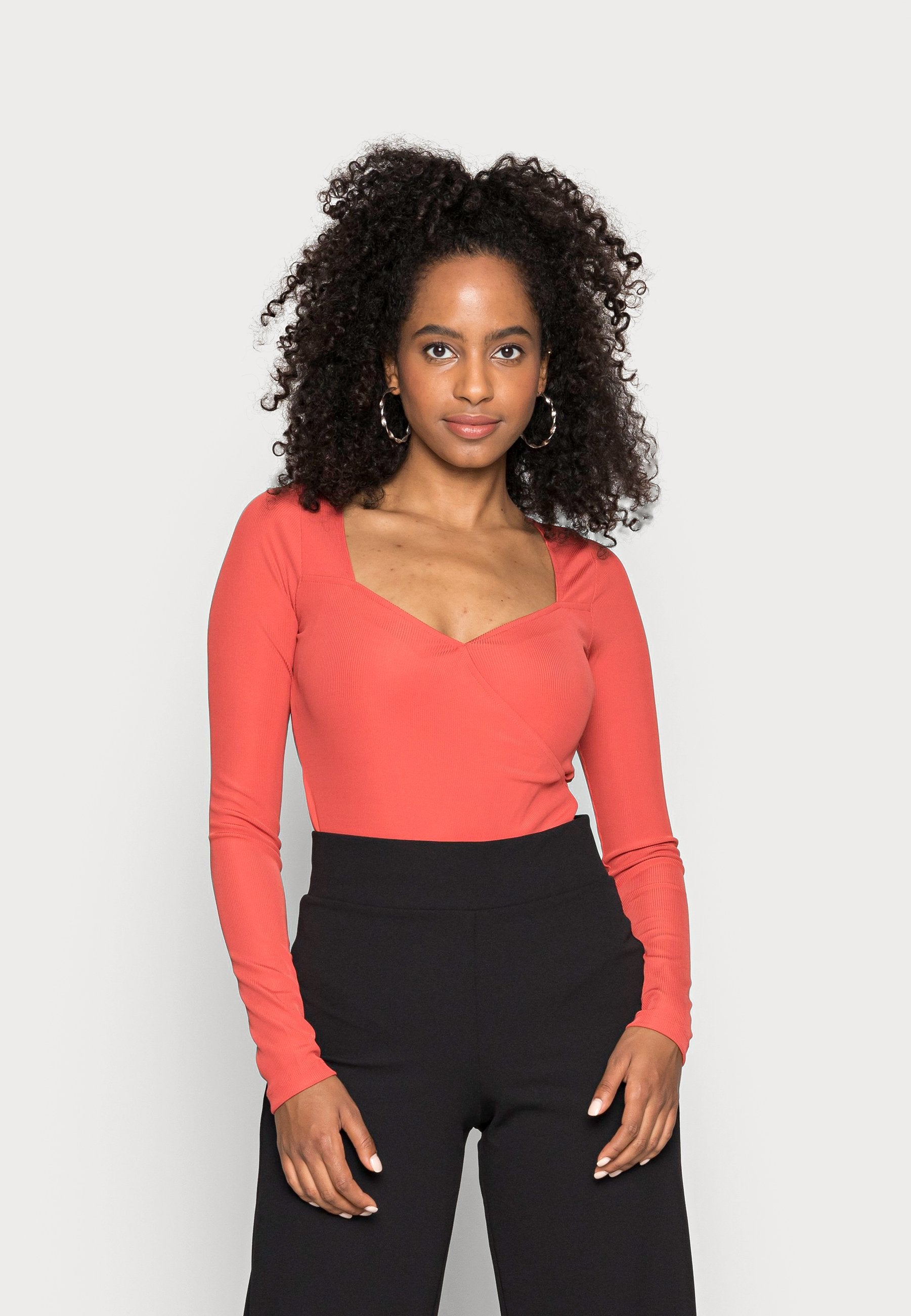 Ivyrevel TIGHT PLUNGE