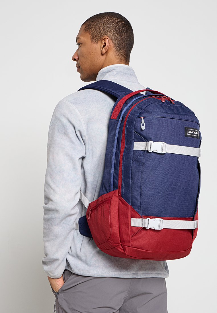 Dakine MISSION