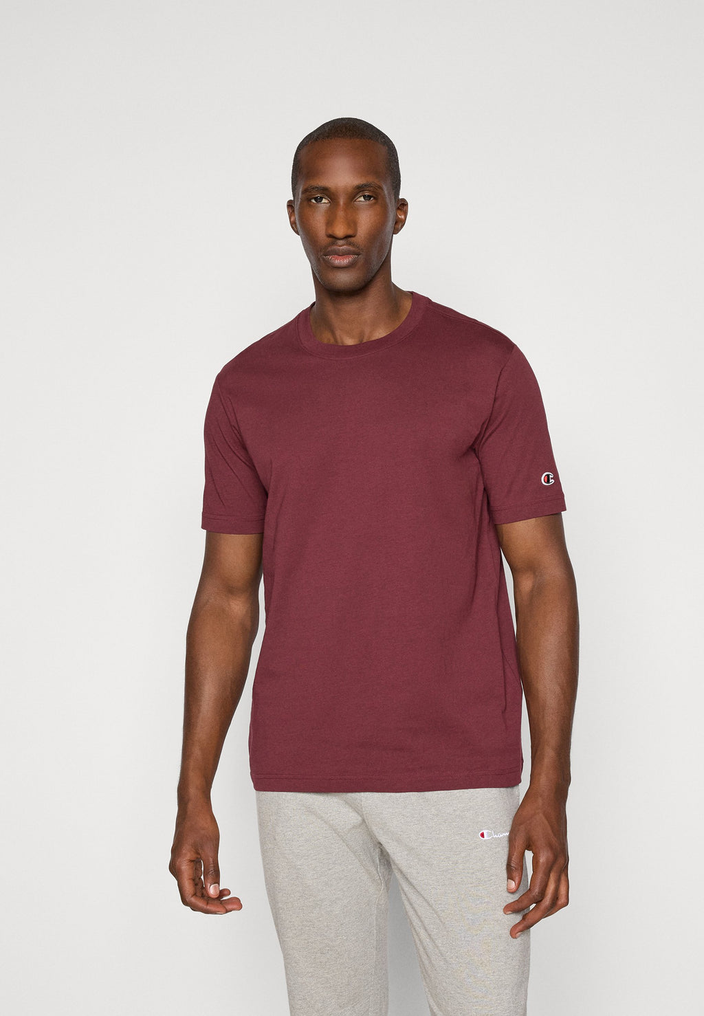 Champion SPORTSWEAR STANDARD FIT
2 PACK