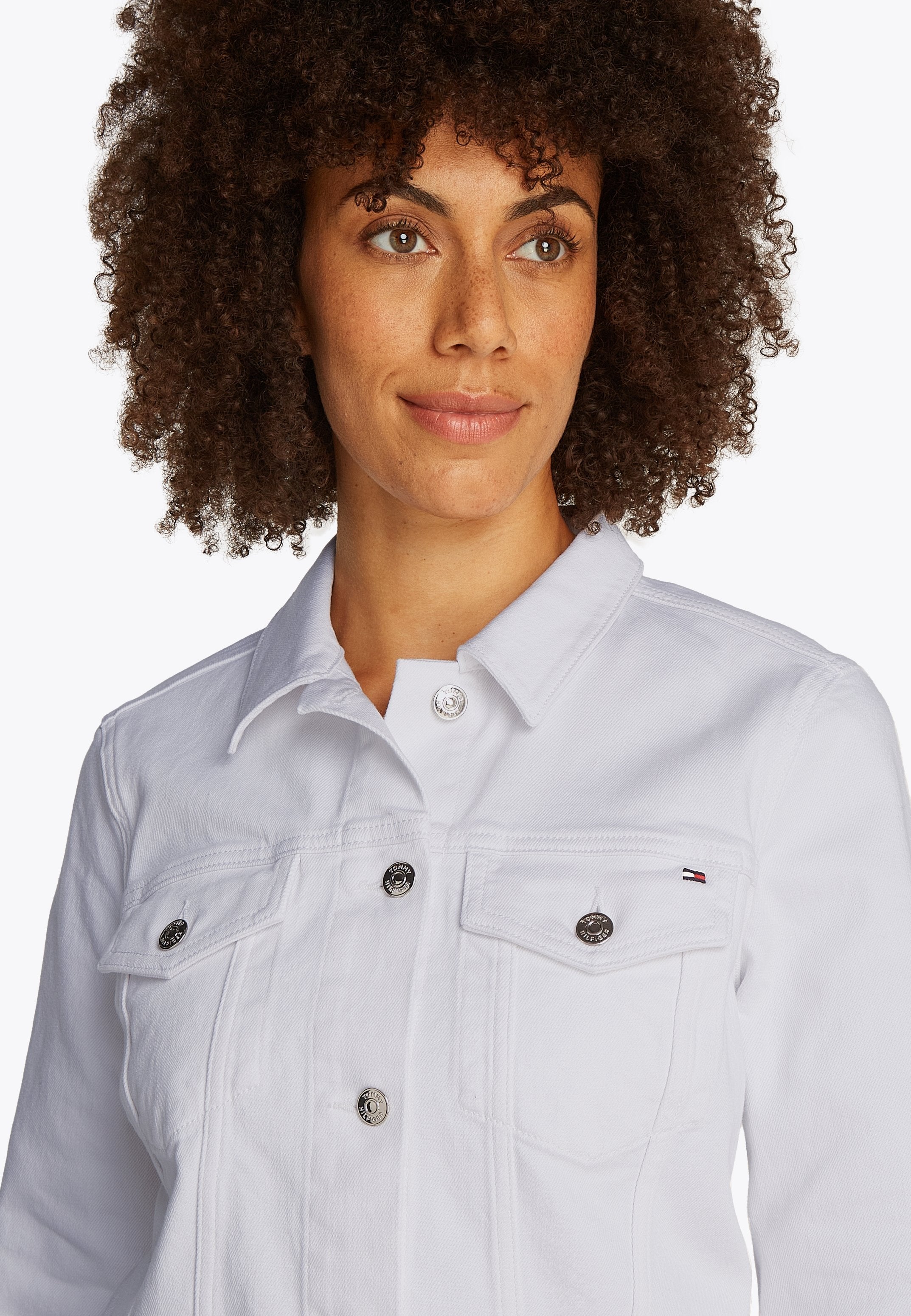 SLIM WHITE DENIM TRUCKER JACKET Media 5
