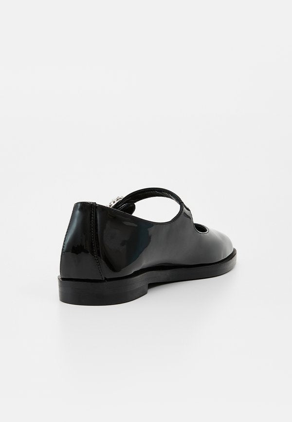 Stuart Weitzman LORALEI