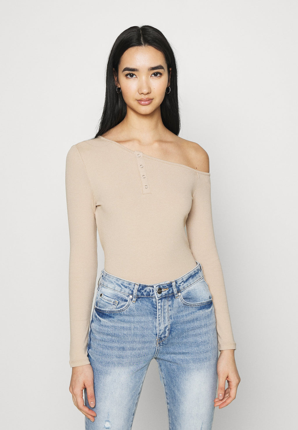 Forever New ELLIE TIPPED SHOULDER