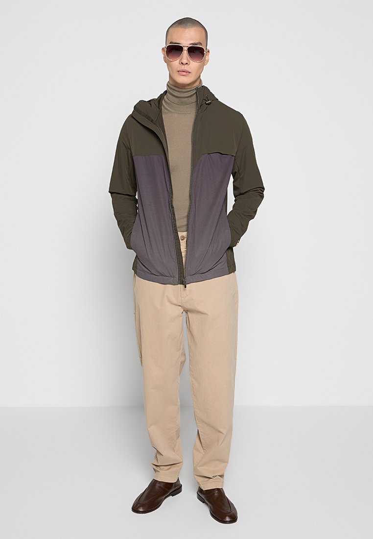 Lyle & Scott