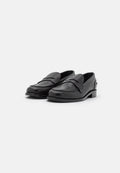 CLOSED LOAFER
