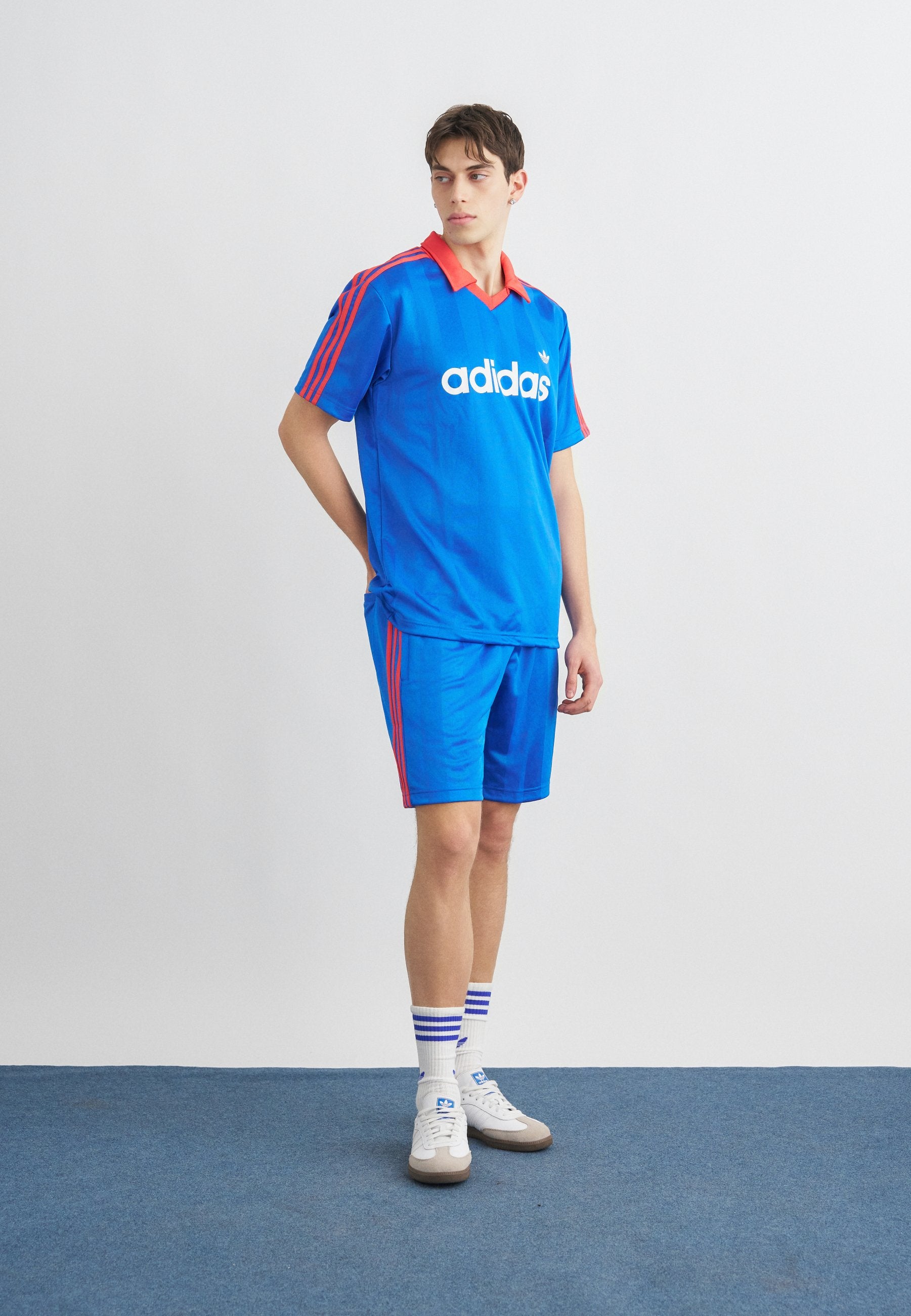 adidas Originals OVERSIZED