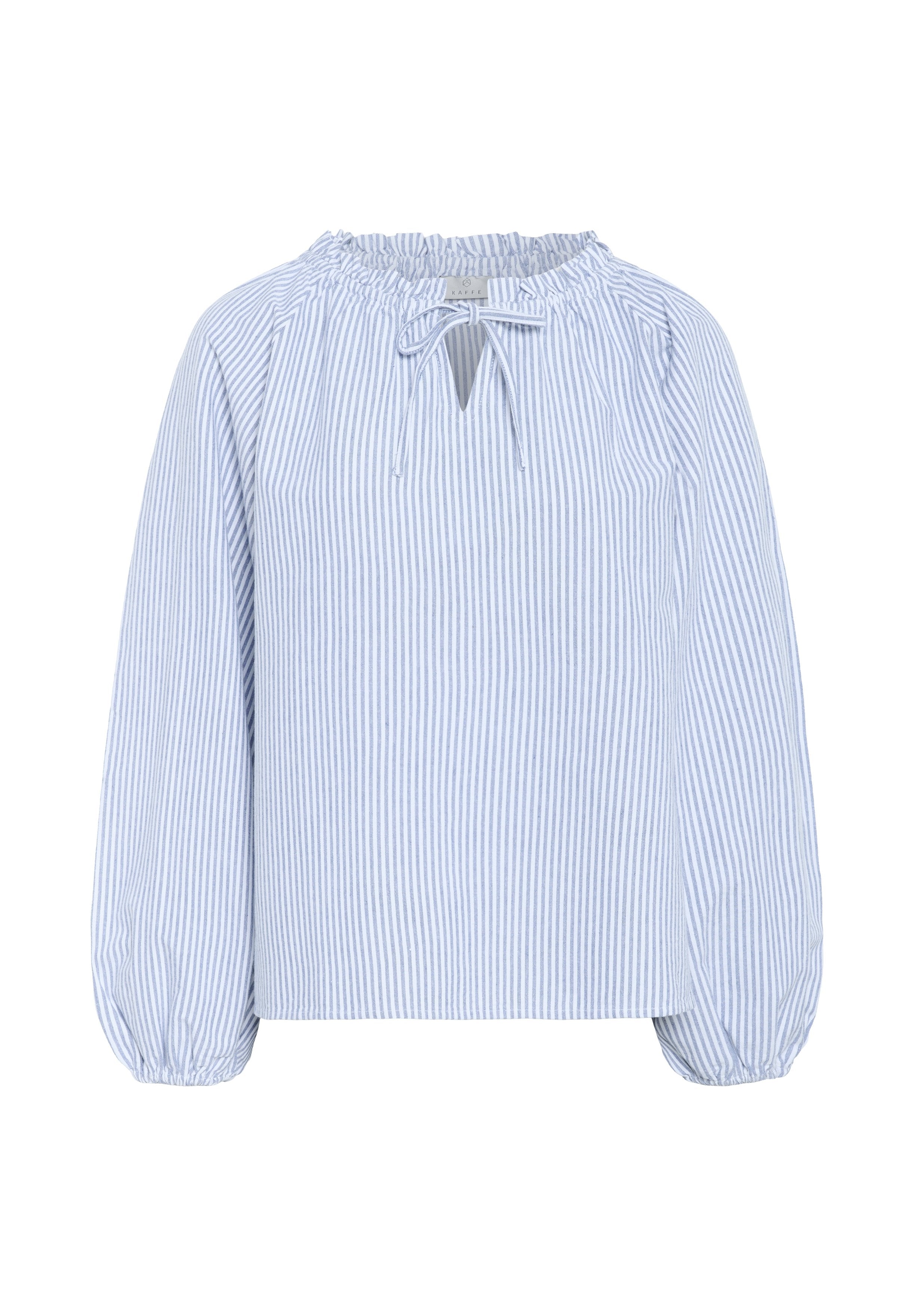 Hellblau-weiß gestreiftes Blusenshirt mit gerafftem Ausschnitt, Bindeband und langen Puffärmeln. Hergestellt aus weichem, leichtem Material.