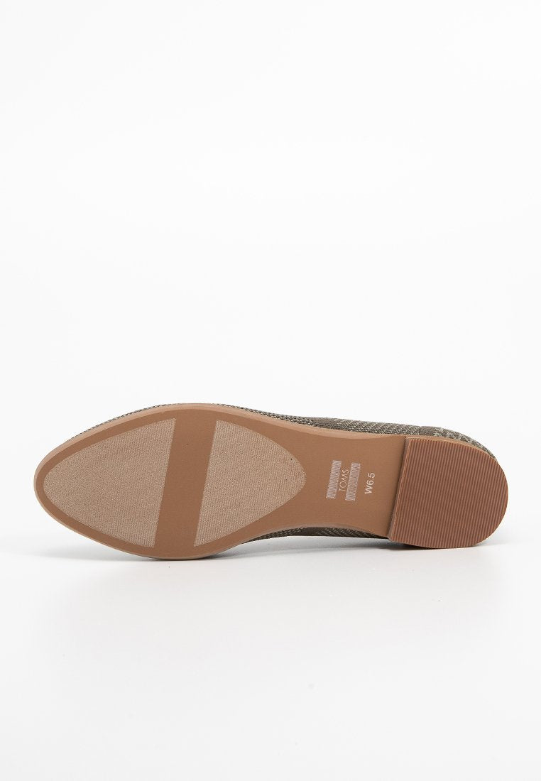 TOMS JUTTI NEAT