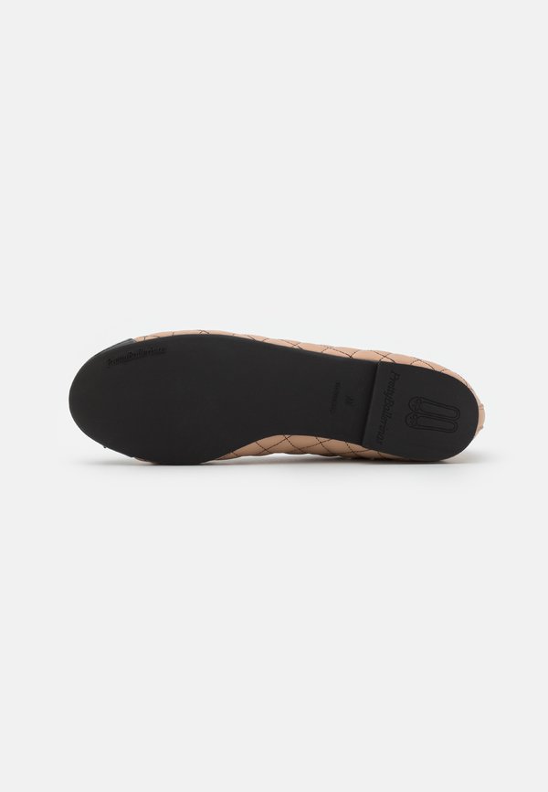Pretty Ballerinas