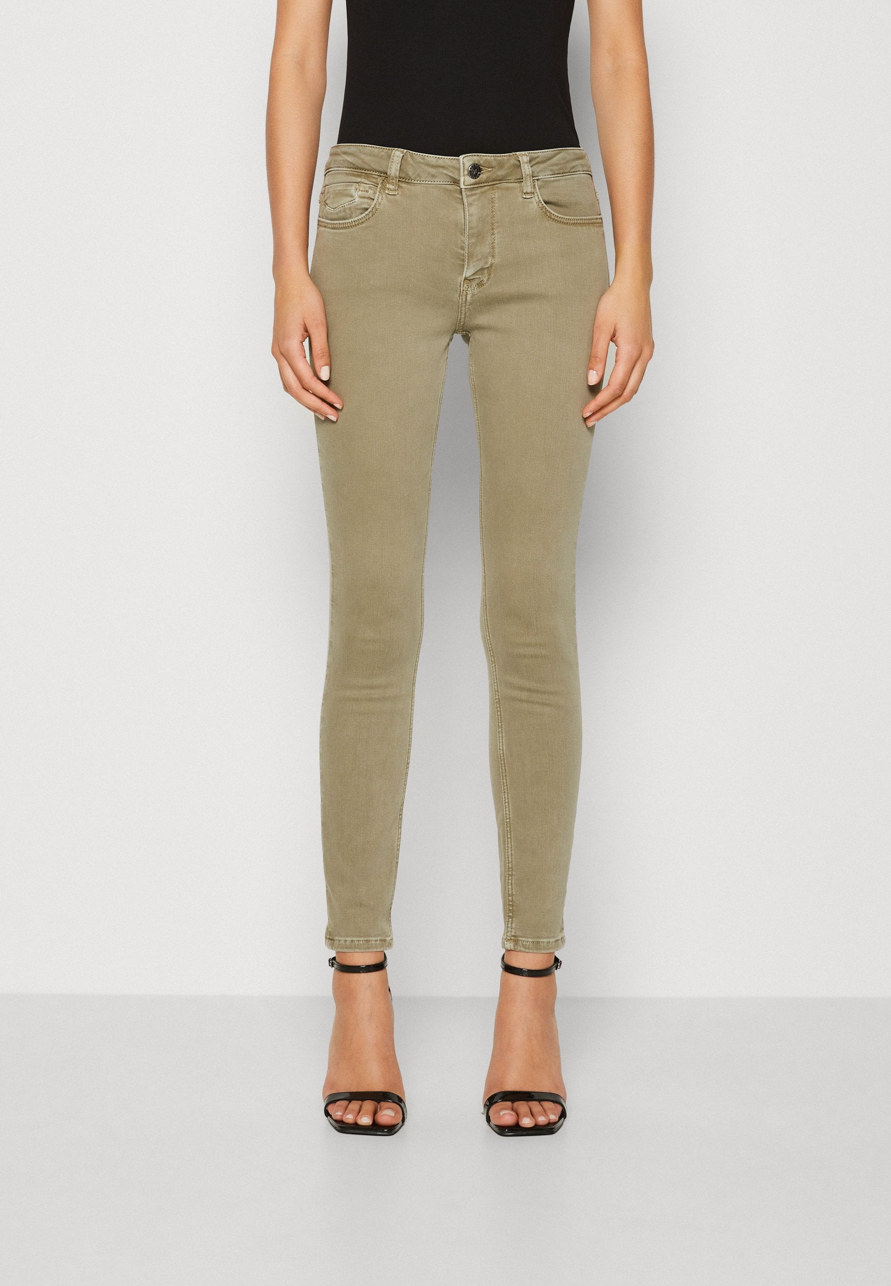 Esprit Jeans Skinny Fit Media 3