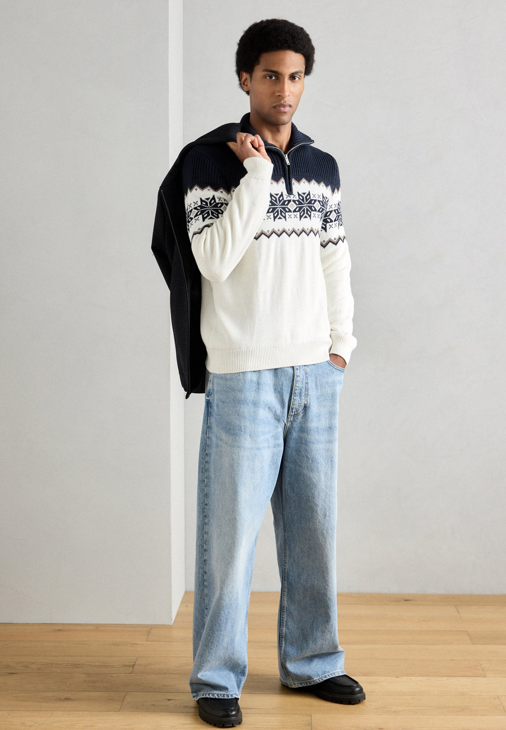 HALF ZIP Media 2