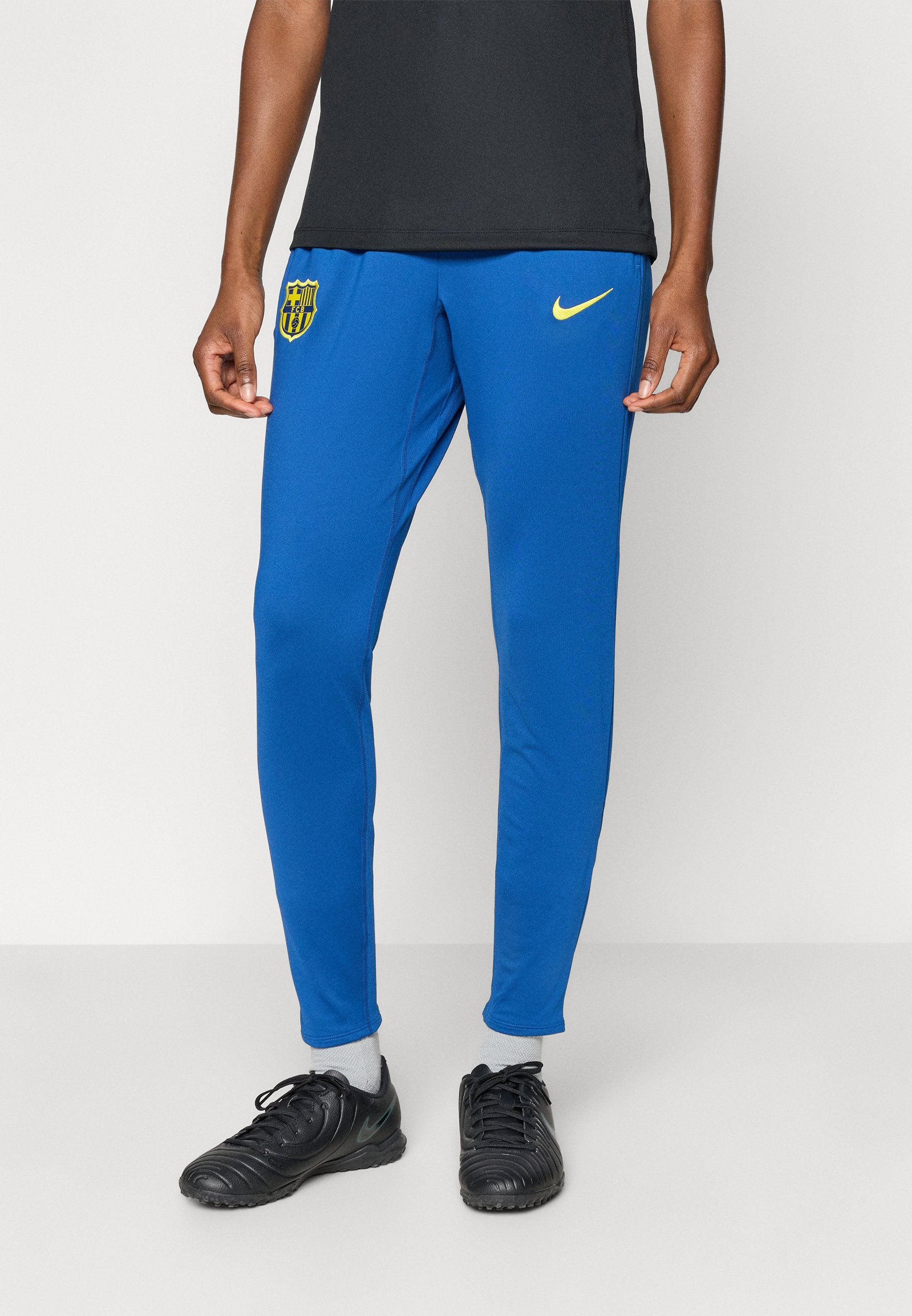 Nike Performance FCB PANT