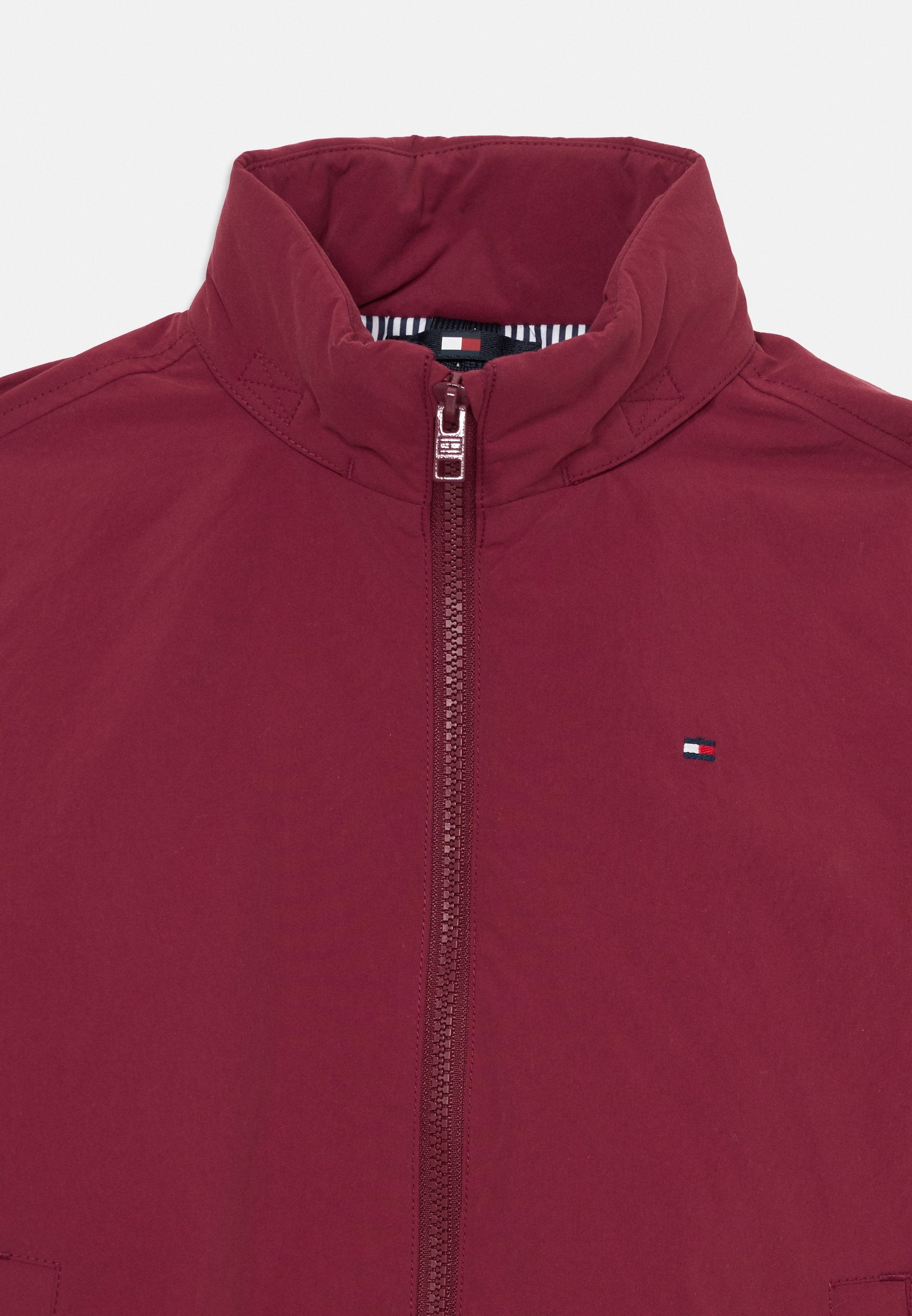 ESSENTIAL PACKABLE HOOD PADDED JACKET Media 4