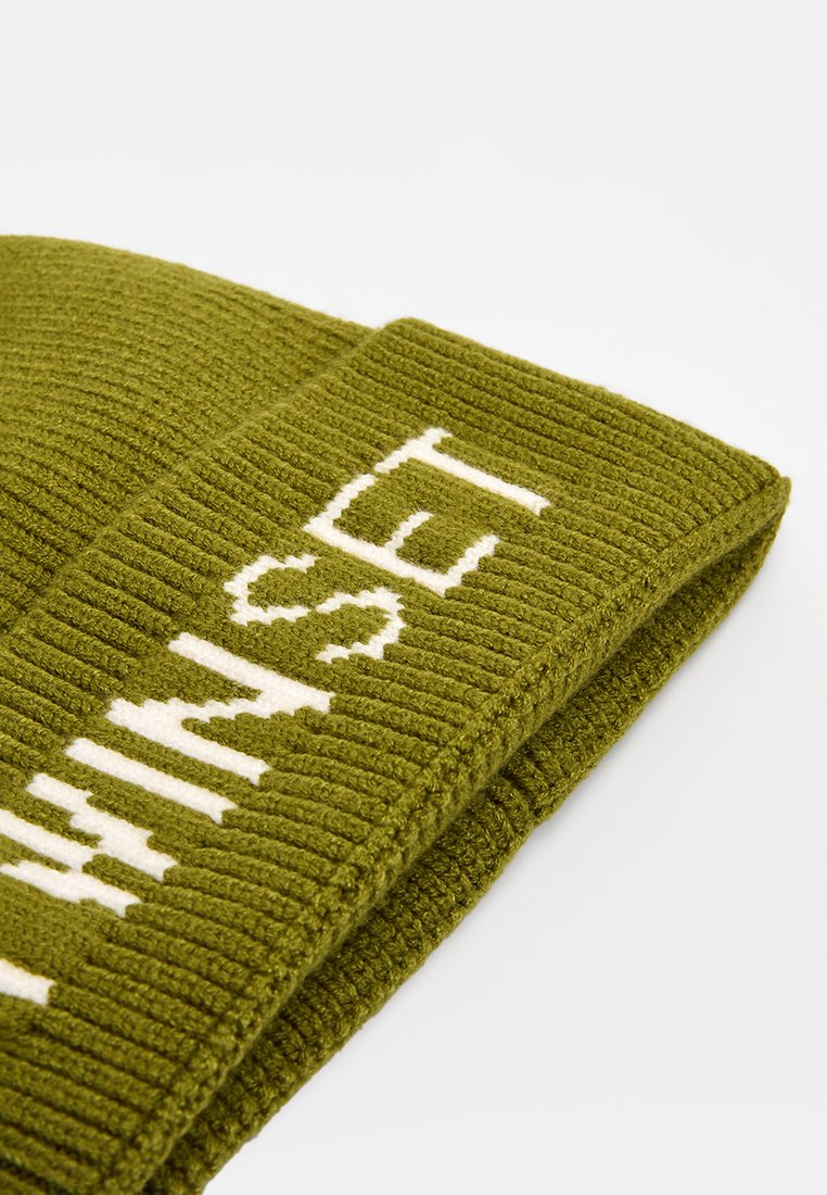 TWINSET