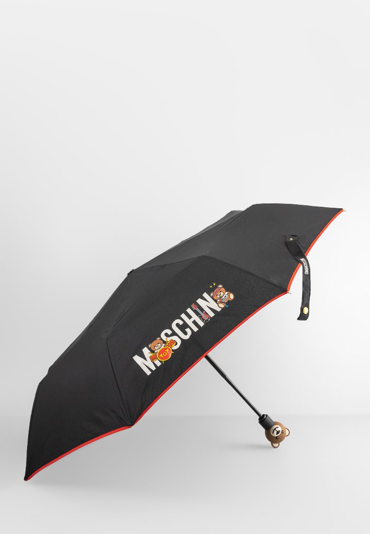 MOSCHINO