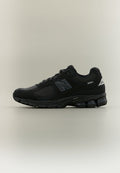 New Balance U2002 UNISEX - Trainers - black/black metallic