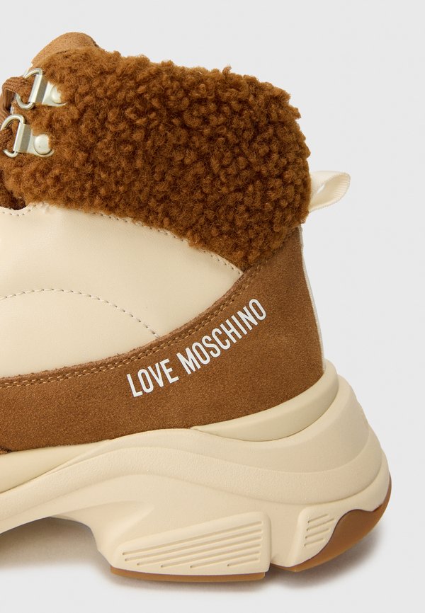 Love Moschino STARDUST