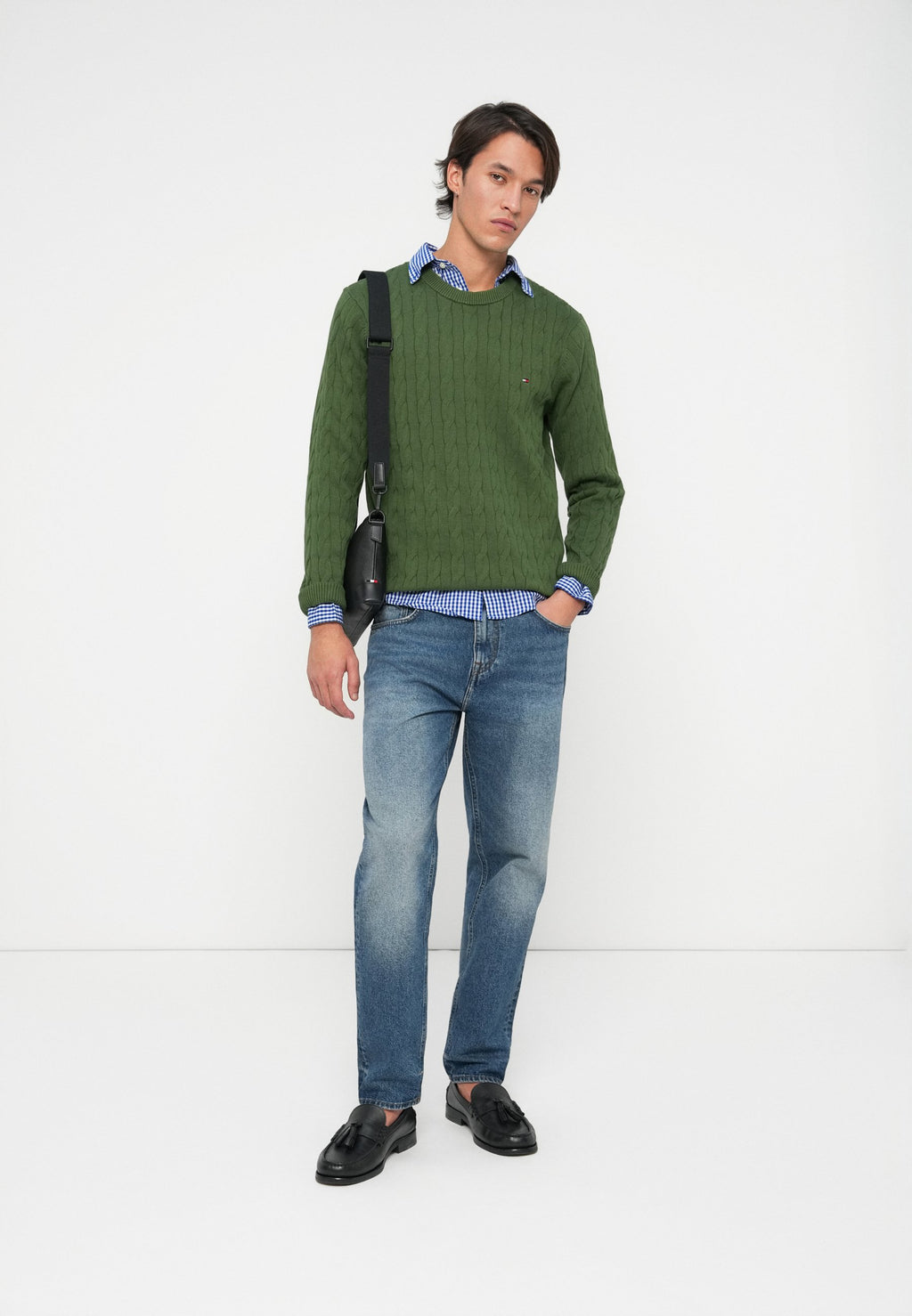 CLASSIC CABLE CREW NECK  ELEVATED ESSENTIALS Media 2