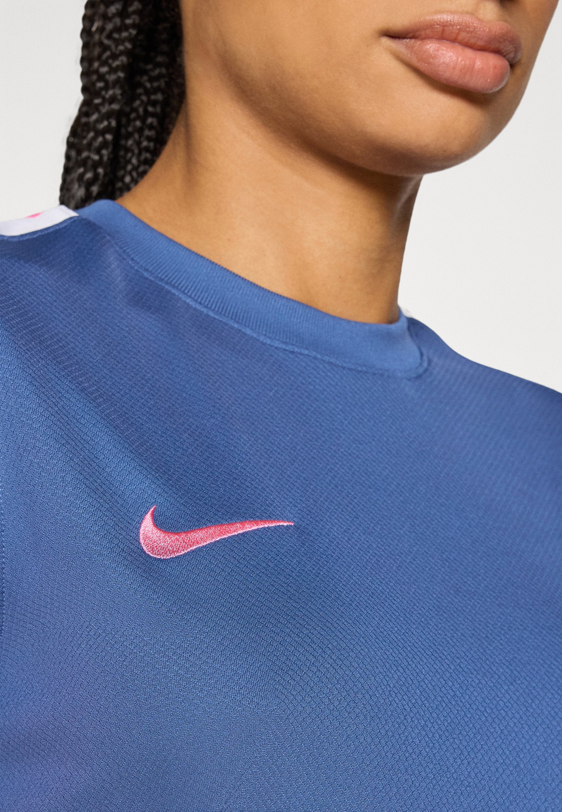Nike Performance STRIKE