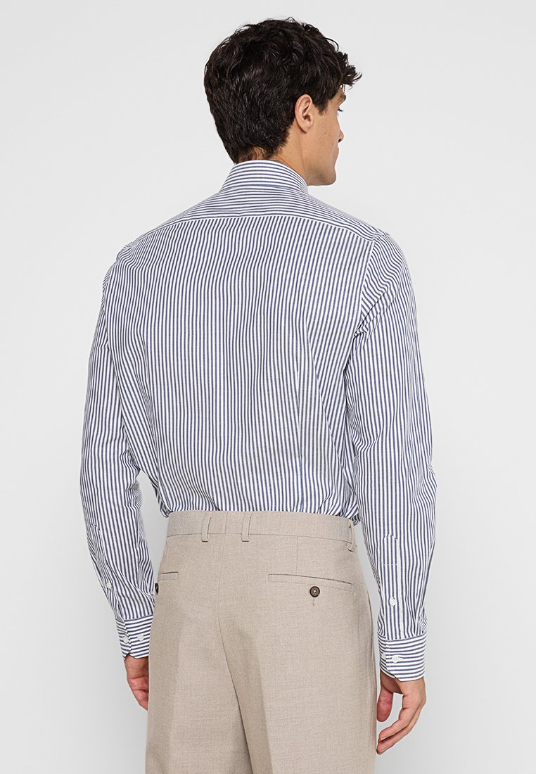 Michael Kors SLIM FIT
