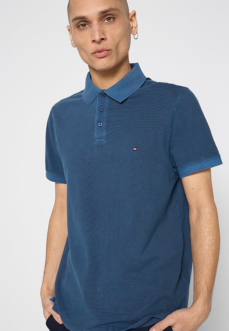 REGULAR FIT Media 4