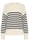 Cremfarbener Pullover mit marineblauen Streifen, runder Ausschnitt, langen Ärmeln und einem weichen, strukturierten Strickstoff. Gerade Saumlinie.